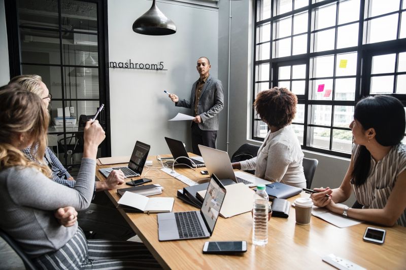 Communicating in a meeting